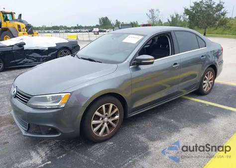 2013 Volkswagen Jetta 2.5L Se z USA, uszkodzony, nr VIN 3VWDP7AJ7DM366924